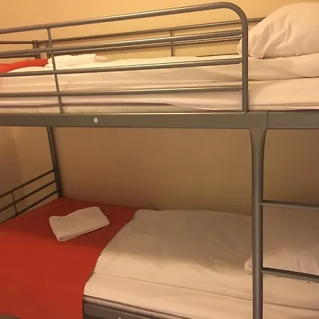 Hostel Urban Marken *